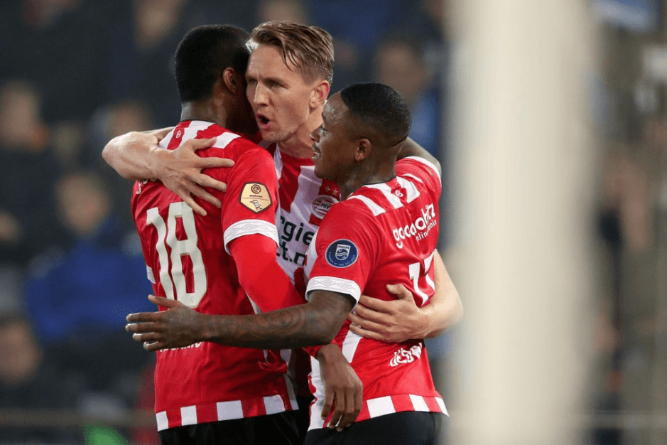 El cuarto gol del juego, con la asistencia de de Jong, Donyell Mallen también puso su firma en el resultado.