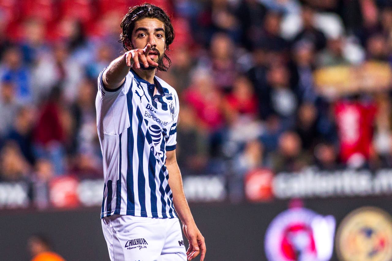 Pizarro con un pie en Europa, su agente negocia en Italia