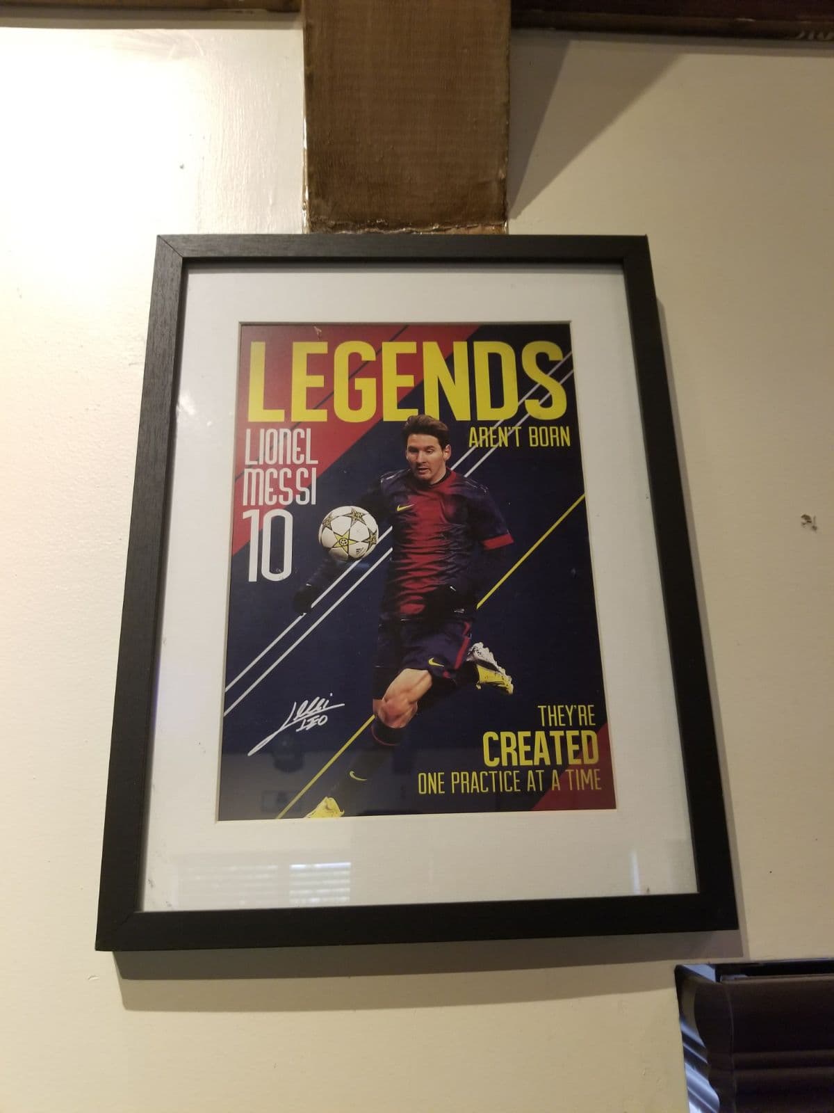 Los colores del Barcelona llegaron a los hinchas en Estados Unidos en La Palapa Hondureña en Miami, para apoyar al equipo en el juego de vuelta de octavos de final contra Chelsea en Champions League.