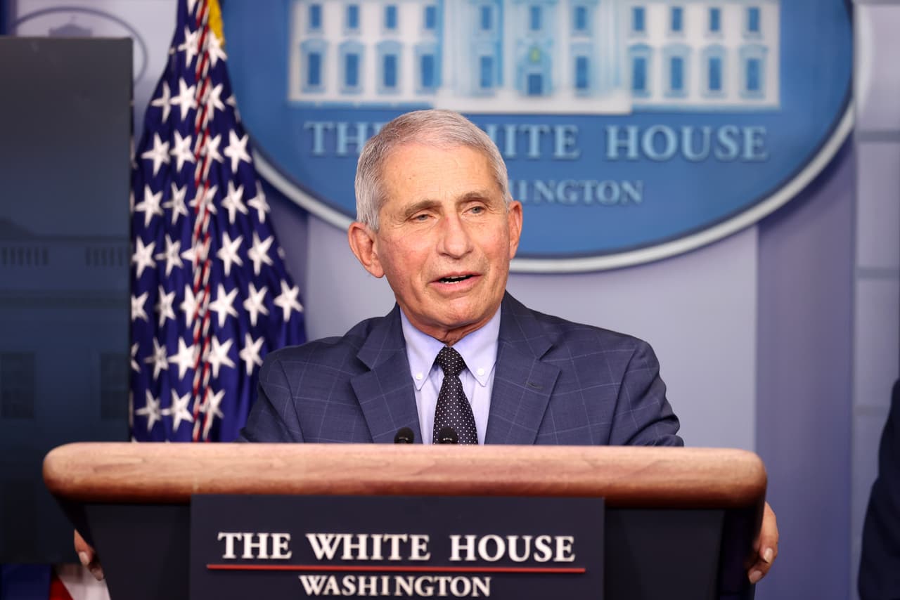 El Dr. Anthony Fauci, Director del Instituto Nacional de Alergias y Enfermedades Infecciosas, durante una conferencia de prensa del Grupo de Trabajo sobre el Coronavirus de la Casa Blanca.