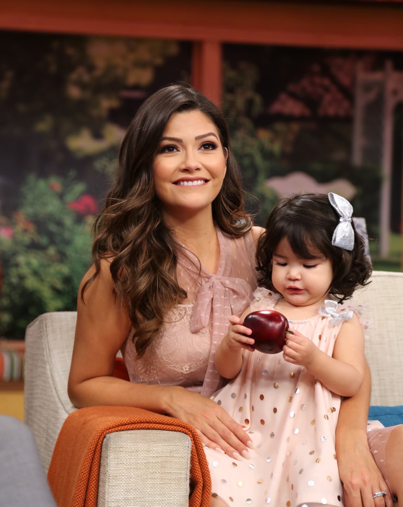 Y conforme fue creciendo, esta pequeña nos divertía más con su simpatía y ocurrencias.