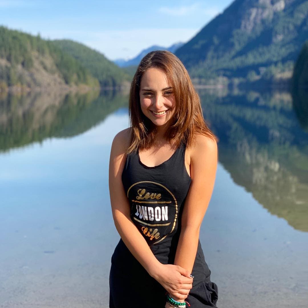 En junio de 2018, la actriz mexicana
<b><a href="https://www.univision.com/entretenimiento/dos-actores-de-como-dice-el-dicho-enfrentan-escandalo-por-supuesta-violacion">acusó a Carbajal</a></b> de, supuestamente, abusar sexualmente de ella cuando tenía 18 años y de agredirla físicamente en un evento público que se llevó a cabo en la Ciudad de México.