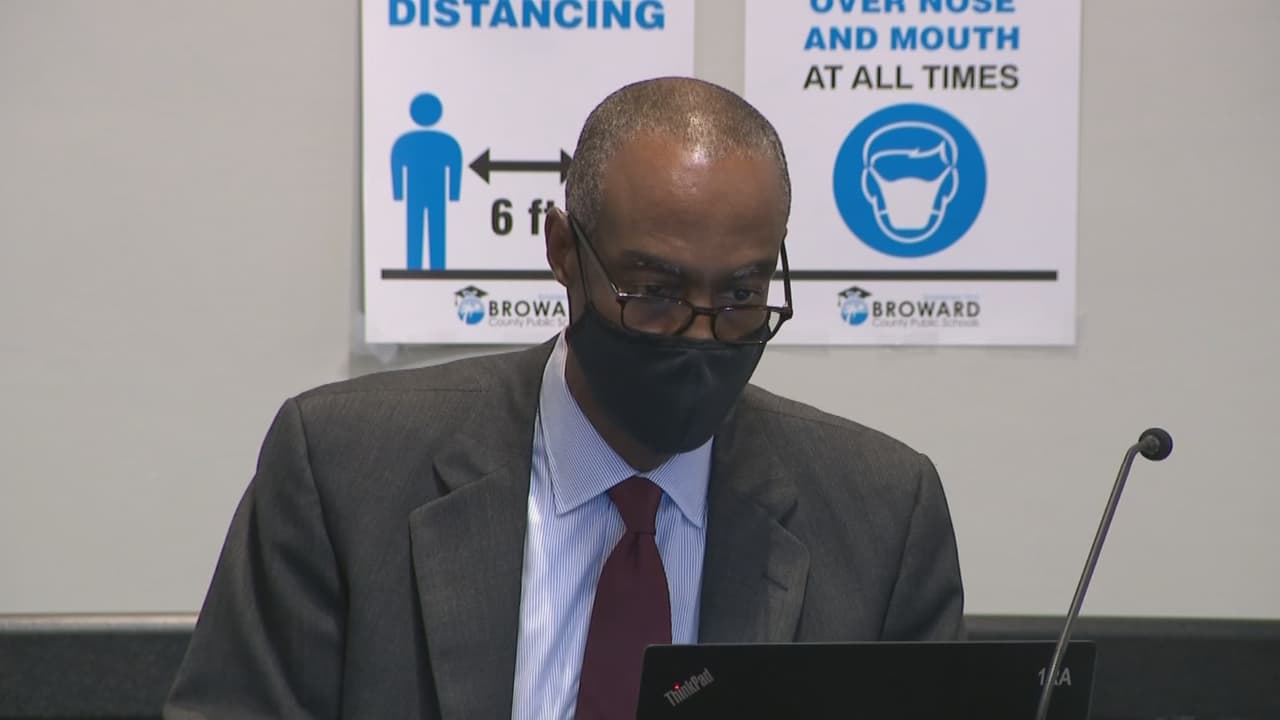 Superintendente escolar de Broward, Robert Runcie, ofrece dejar su cargo