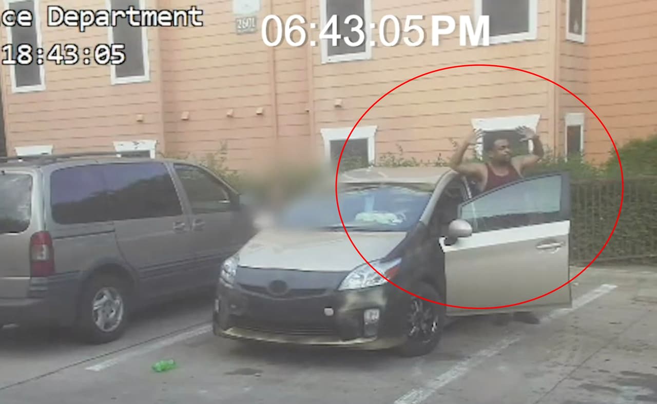 Policía de Austin publica nuevos videos que muestran los disparos contra Mike Ramos