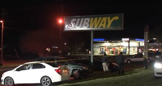 Tiroteo afuera de un restaurante Subway en Durham deja un hombre muerto