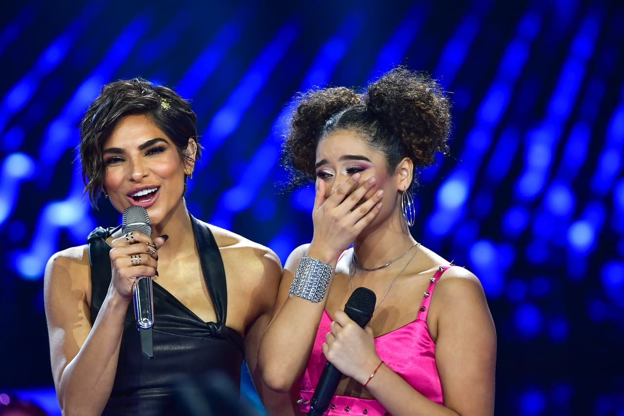 Al final tocó el turno de Joss Favela, a quien Olga Tañón entonó su nombre al ritmo del tema 'Bang Bang': "Joss, Joss". El 'Lujo de Sinaloa' le dijo: "Lo único que pensé del performance fue cómo se podría adecuar eso a la Reina de la Canción latina". Ella, apresurada contestó: "Yo canto lo que me den. Yo lo intento. Prometo hacer un buen trabajo cada que me den una nueva canción, un nuevo género. Para Ecuador canto".
<a href="https://www.univision.com/shows/reina-de-la-cancion/aimee-miranda-y-su-impresionante-interpretacion-de-bang-bang-ponen-de-pie-al-jurado-de-reina-de-la-cancion-video" target="_blank">Mira aquí la presentación de Aimée</a>.