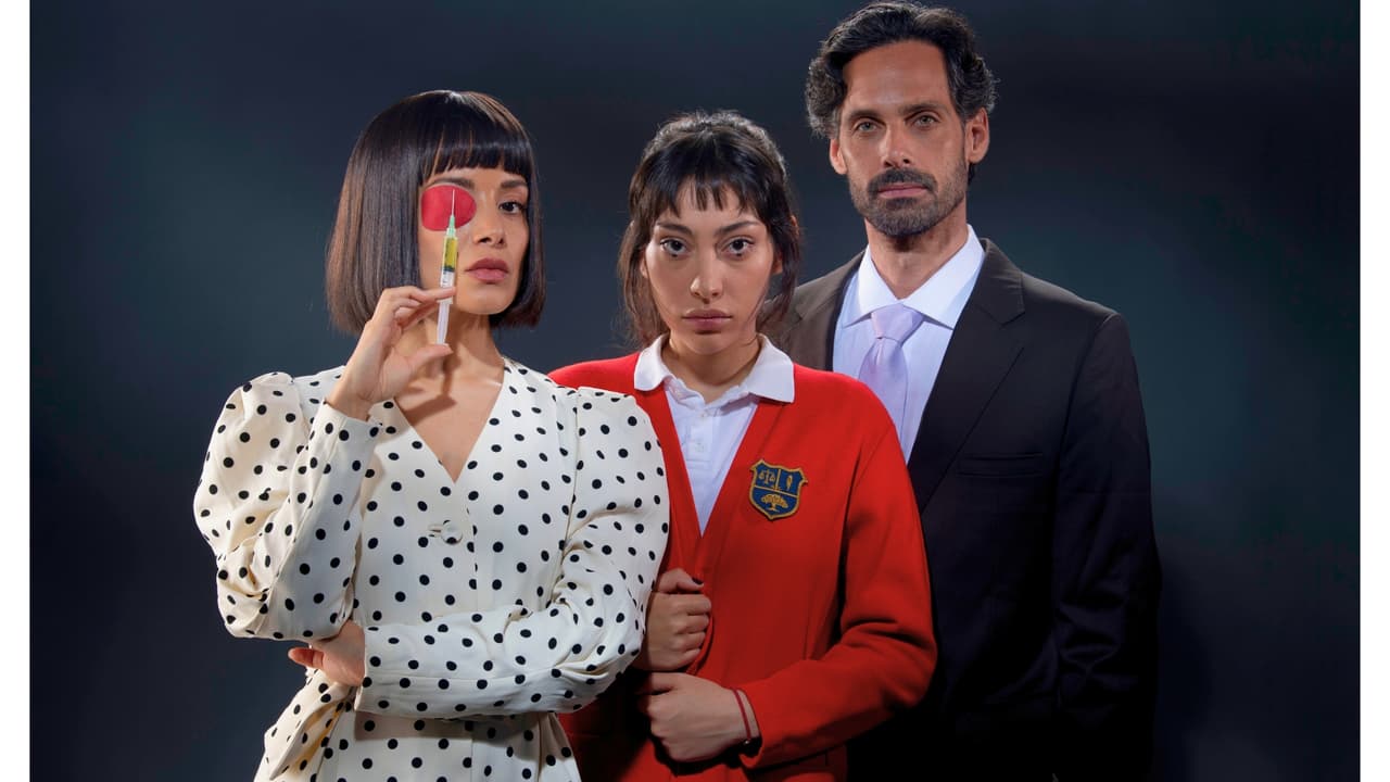 Personajes de la micronovela Mi Maestra Me Quiere Matar