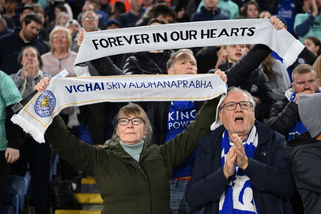 Leicester City consigue su clasificación a cuartos de final de la Carabao Cup tras derrotar, en tanda de penales a Brighton and Hove Albion (4-2). En tiempo regular, Barnes y Lookman anotaron para los 'Foxes', mientras que para los 'Seagulls' fueron Webster y Mwepu.
