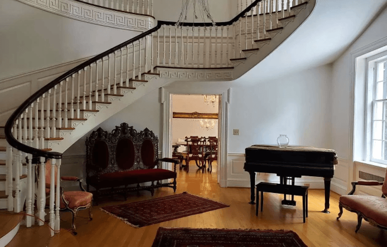 Aunque esta fue la escena de un espeluznante asesinato, su valor no se ha visto afectado.