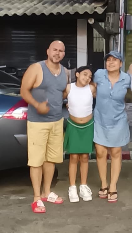 Jhon Jairo, Lorena y Catalehia siguen sin ser localizados tras el sismo. Ellos se encontraban en el kilómetro 30, un poblado del municipio de Dagua, departamento del Valle del Cauca.