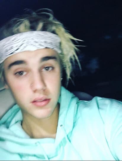 Qué contrastes, apenas Justin dio a conocer que es tanta su depresión que ahora requiere cancelar todos los meet and great con sus fans.