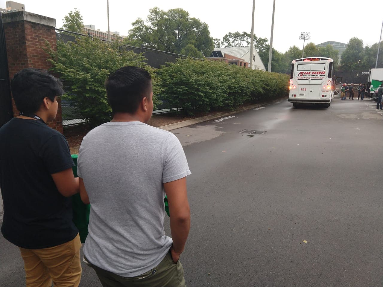 La llegada del equipo a Nashville se presentó en suma discreción, luego de la derrota por goleada contra Uruguay en el pasado amistoso.