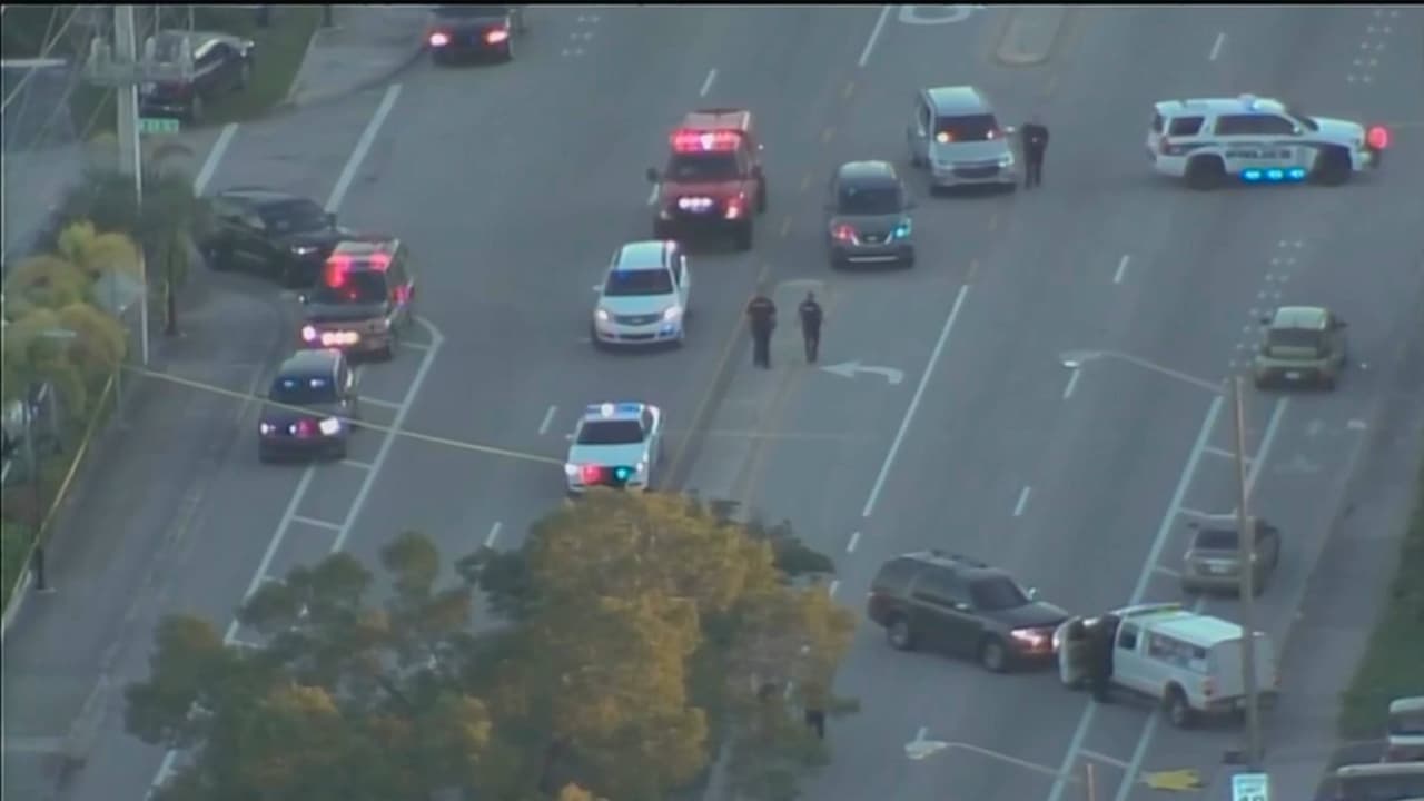 Hallan carro involucrado en choque y fuga en que murieron dos niños y cuatro quedaron heridos