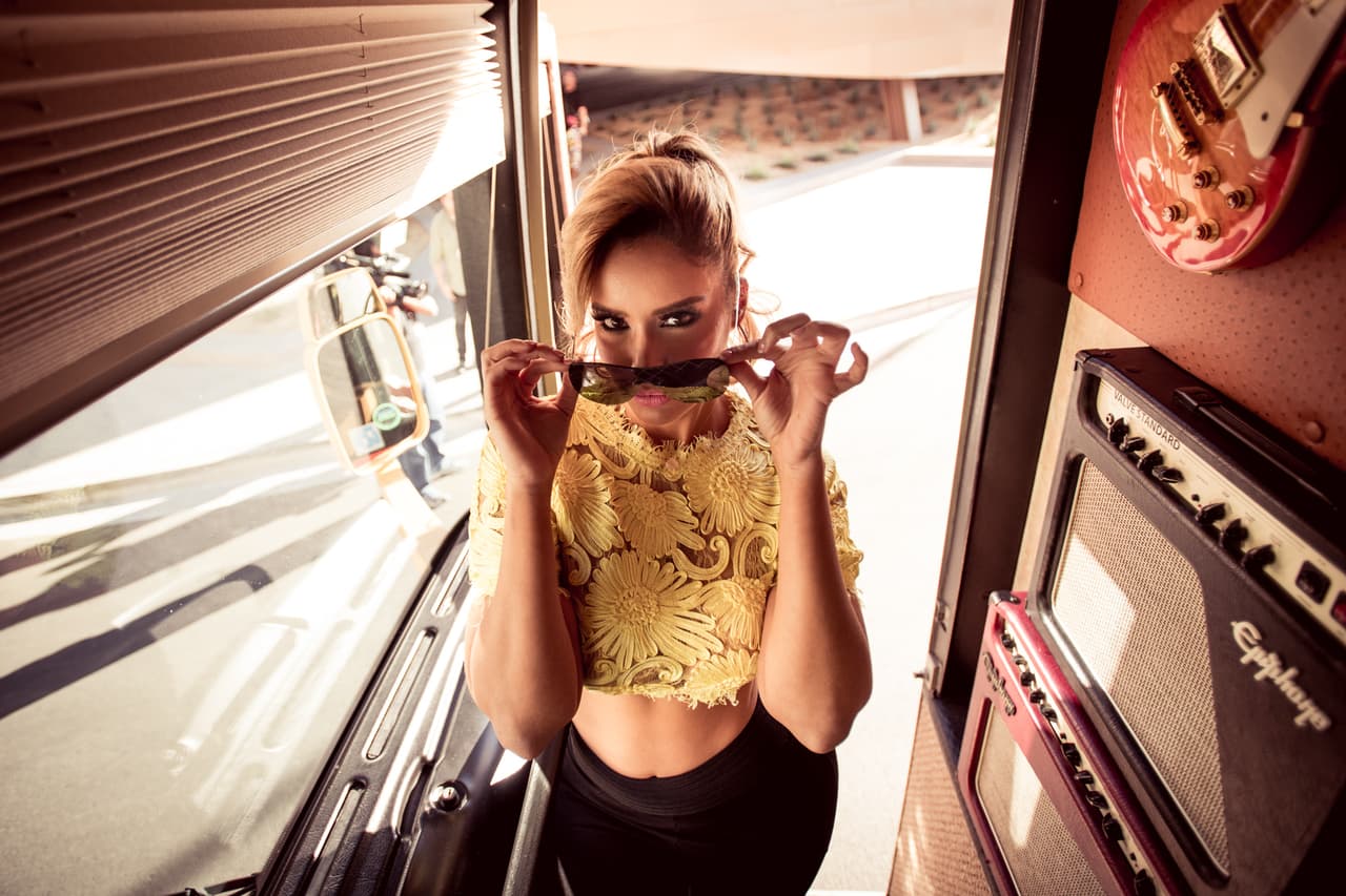 Y no podía faltar en este bus nuestra querida Aleyda Ortiz.