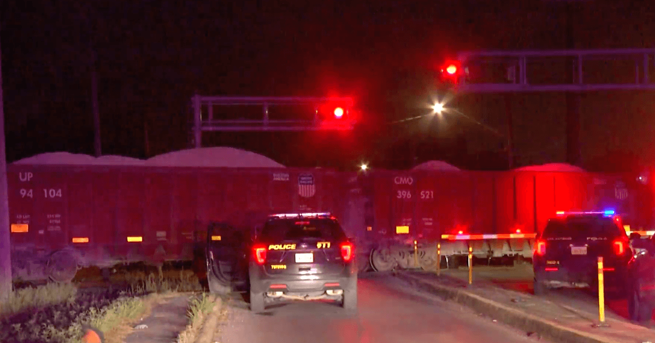 Joven de 20 años muere al ser aplastado por un tren en San Antonio
