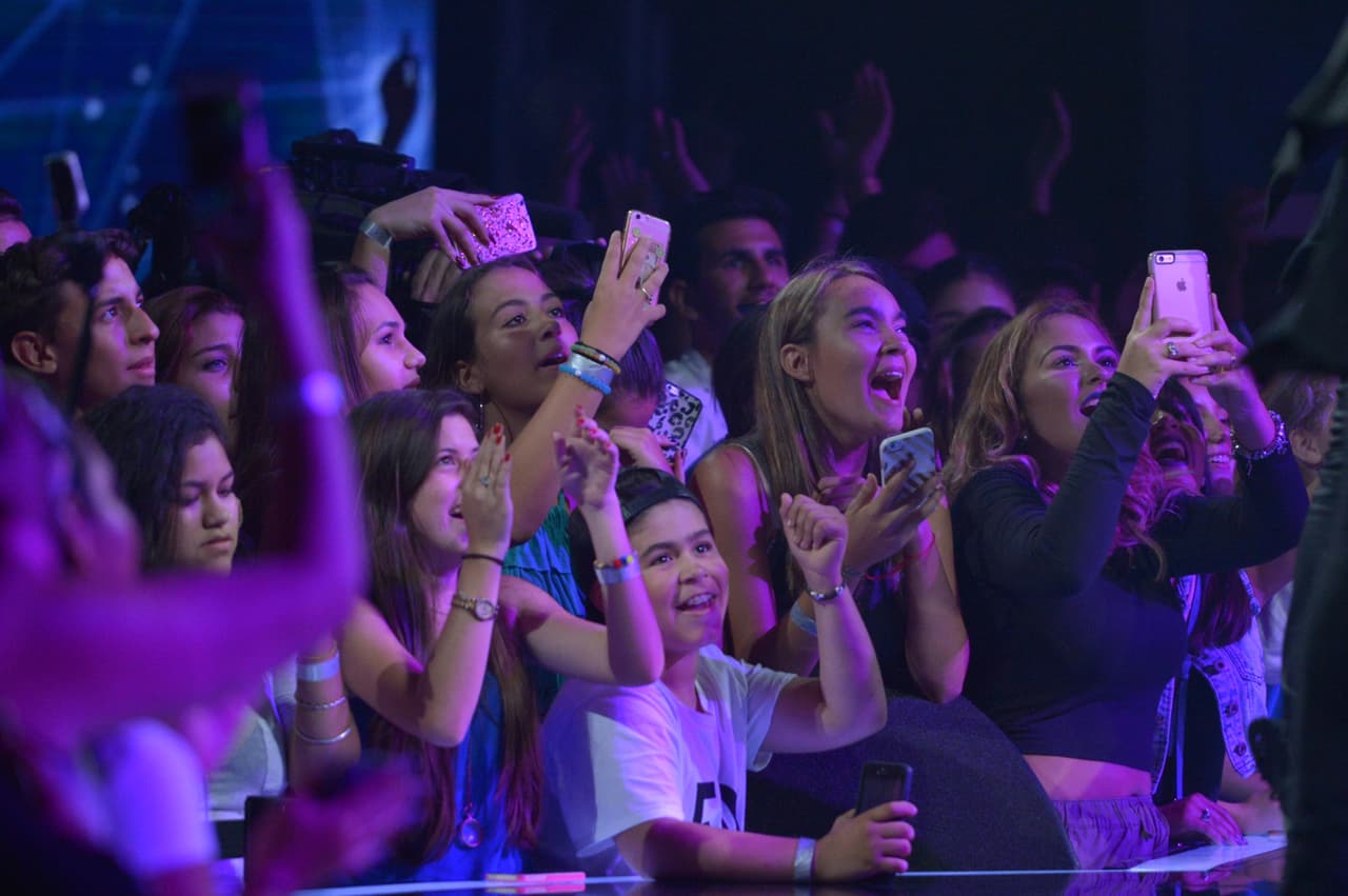 We all love CNCO! Eric, Zabdiel, Christopher, Joel y Richard cantaron sus éxitos "Tan fácil" y "Quisiera", si te perdiste la presentación
<a href="http://www.univision.com/shows/la-banda/cnco-regreso-a-la-banda-y-canto-tan-facil-y-quisiera-video" target="_blank"><b>aquí </b></a>la puedes ver una y otra vez.