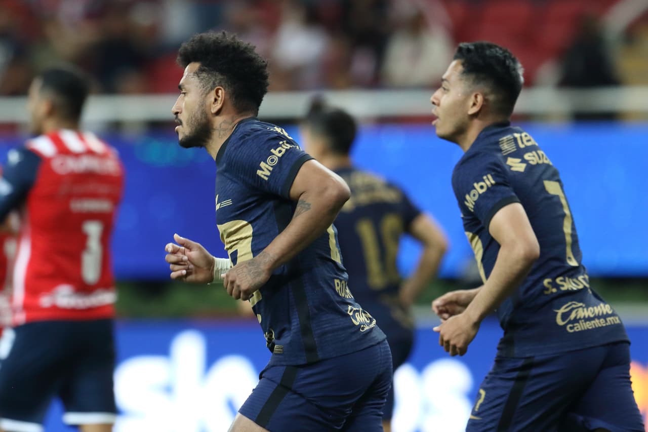 El brasileño le daba vida al cuadro auriazul.