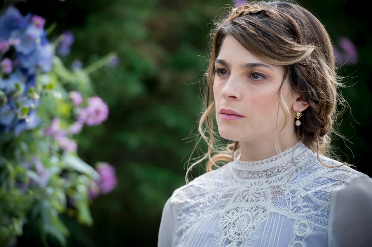 Vivía en la capital del país porque estudiaba la licenciatura de medicina.