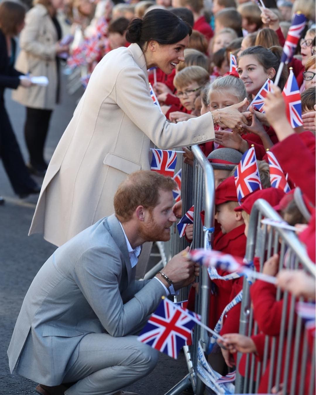 Por ejemplo, está el caso de Savannah Phillips, la primera bisnieta de Isabel II... el tiempo (y los duques de Sussex) definirán esta típica incógnita.