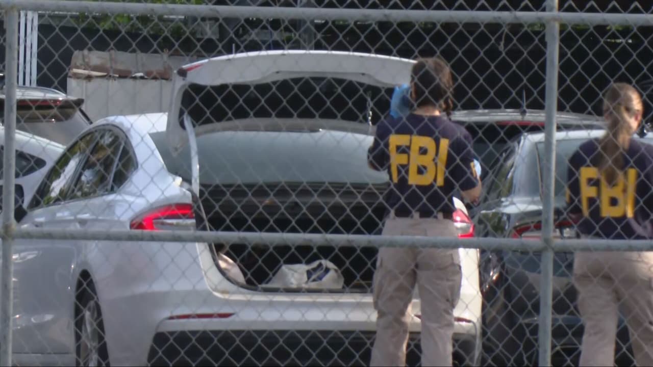 FBI realiza operativo en taller y concesionario de carros en el noroeste de Miami-Dade