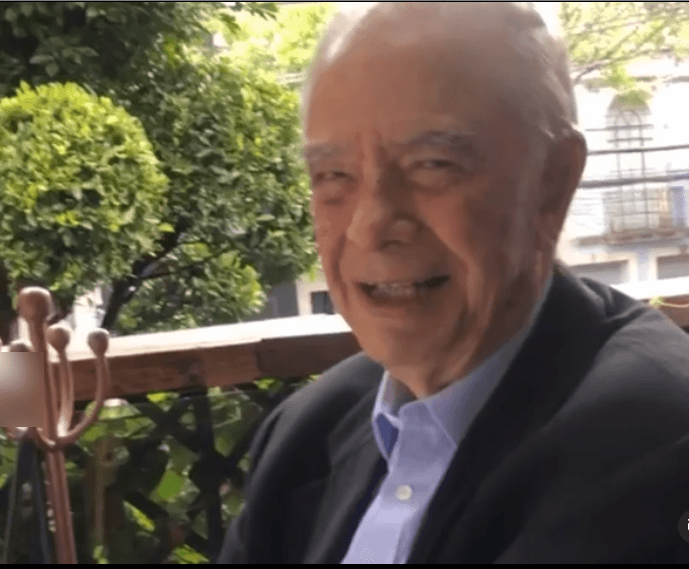 "
<b>A pocos días de cumplir 94 años</b> (y 66 años de matrimonio con una de las mujeres más maravillosas que hay en el mundo), nos despedimos de ti con el corazón, sí acongojado, pero tan lleno de amor, de gozo, de agradecimiento, de honor y de celebración porque,
<b>Belo, qué ejemplo más extraordinario de vida.</b>