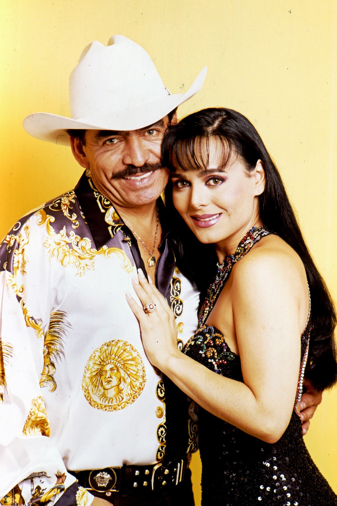 Tal es el caso de Maribel Guardia, la pareja del cantautor entre 1992 y 1996, y madre de Julián Figueroa.