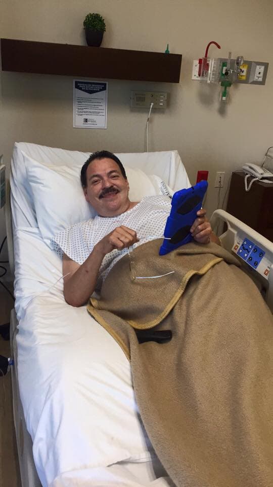 Asimismo, agradeció a todos sus fanáticos que se han ofrecido para apoyarlo, pero dijo que no puede saltarse los protocolos.