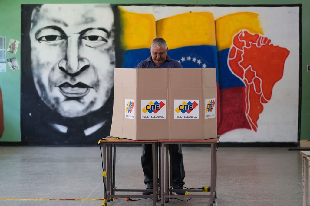 Gobierno de Trump desclasifica informe de la CIA que recopila presuntos fraudes en elecciones en Venezuela en dos décadas