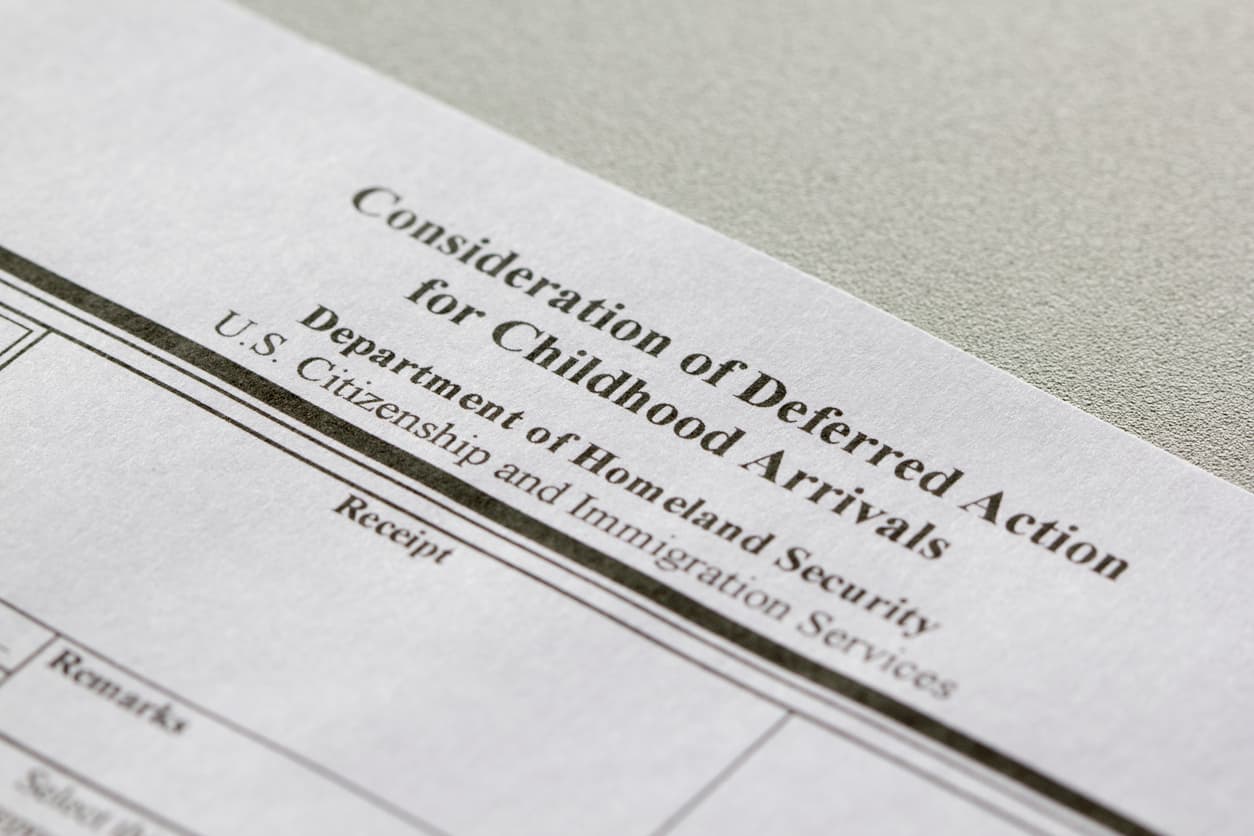 <b>Las familias con DACA y el crédito por hijo | Que tu hijo sea beneficiario de DACA no afecta tu elegibilidad al crédito.</b> Si tu hijo tiene un número de Seguro Social válido para empleo en Estados Unidos (puedes revisar arriba qué significa esto) y tú y tu hijo satisfacen todos los otros requerimiento de elegibilidad, son entonces aptos para reclamar este crédito.