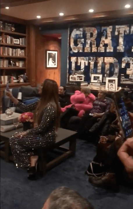 Alex Rodríguez documento la velada.