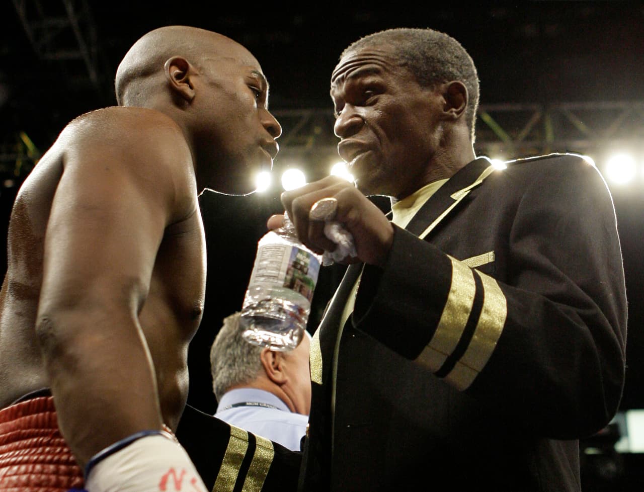 Floyd Mayweather Sr.:’ Si mi hijo quiere peleas fáciles mejor que se retire’