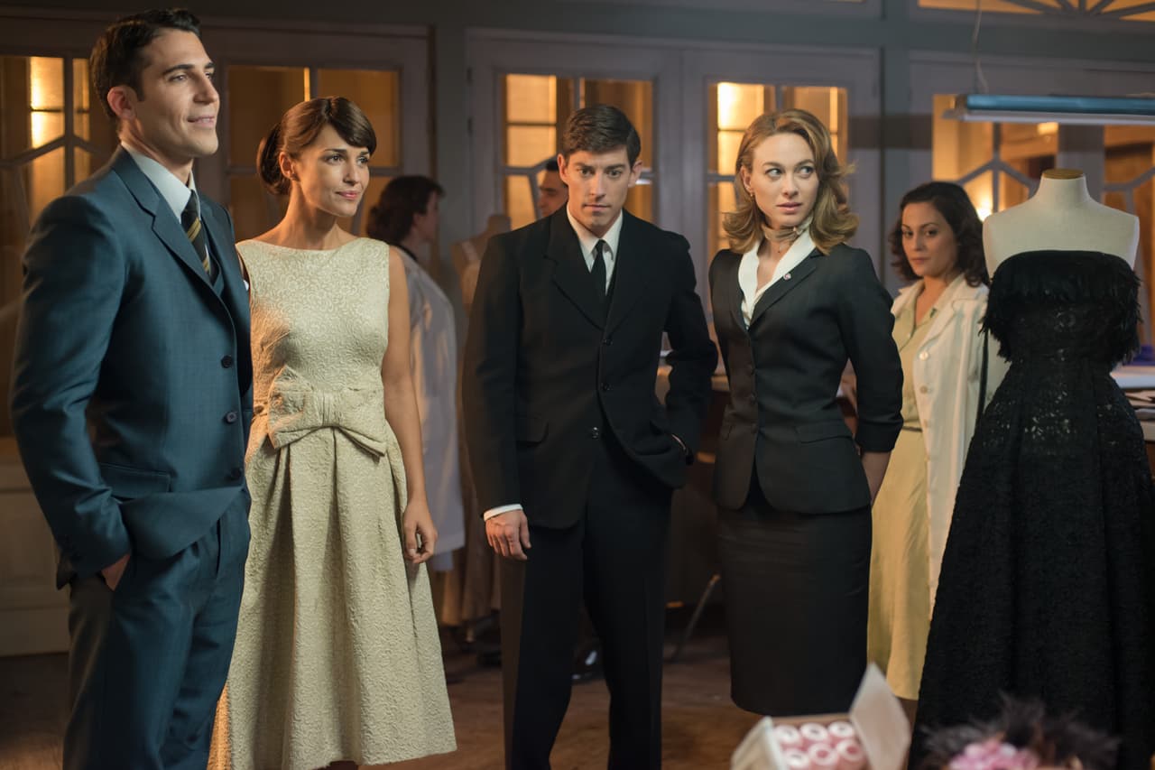 Ya los empleados en enteraron del compromiso.