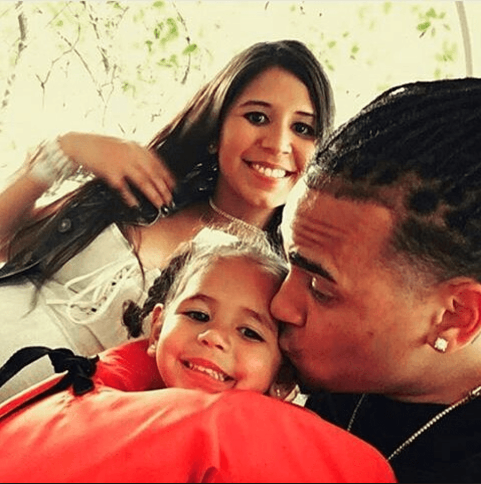 Taina es su fan número 1 y le gusta que la llamen Mrs. Ozuna.