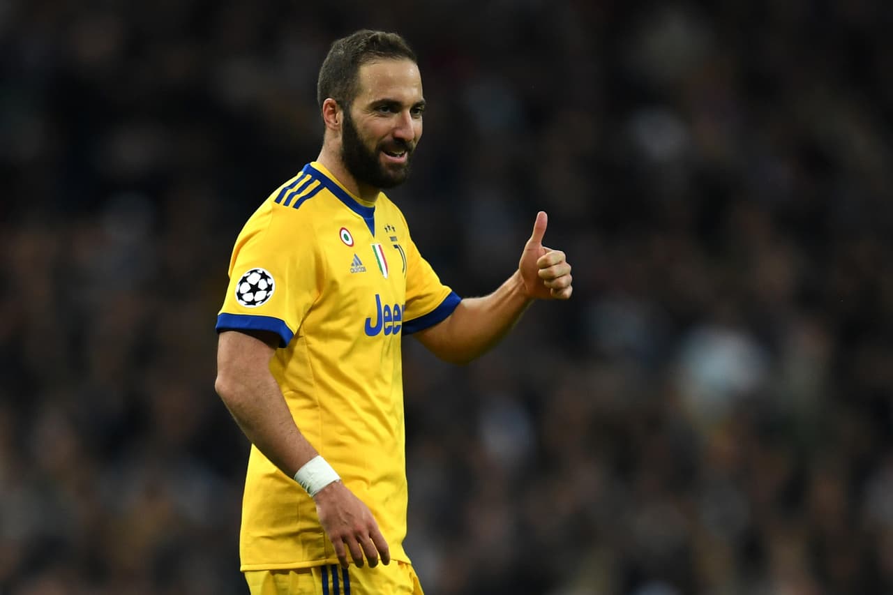 Mejora de sueldo, que su pase sea comprado, entre las exigencias pide Higuaín para dejar la Juve
