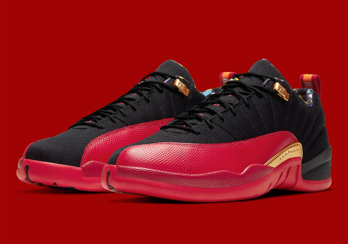 El ‘Jumpman’ se presenta en esta ocasión con una combinación de colores negro y rojo, que enmarca un patrón ruidoso de estilo confeti.