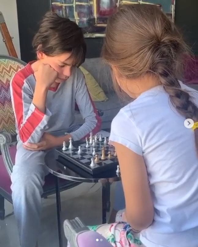 <b>María José</b> de 10 años ha cuestionado a su madre sobre el por qué Santiago tiene una discapacidad cognitiva.
<br>