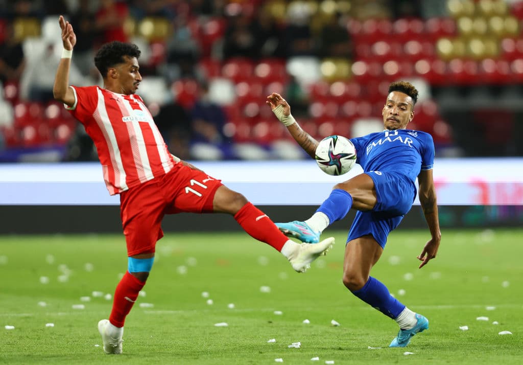 Al Hilal propina goliza a Al-Jazira con marcador de 6-1 durante la segunda Ronda del Mundial de Clubes de la FIFA 2022. Ighalo, Pereira, Kanno, Al-Dawasari, Marega y Carrillo le dieron el triunfo a los visitantes, mientras que Abdoulay Diaby anotó el único gol para los locales.