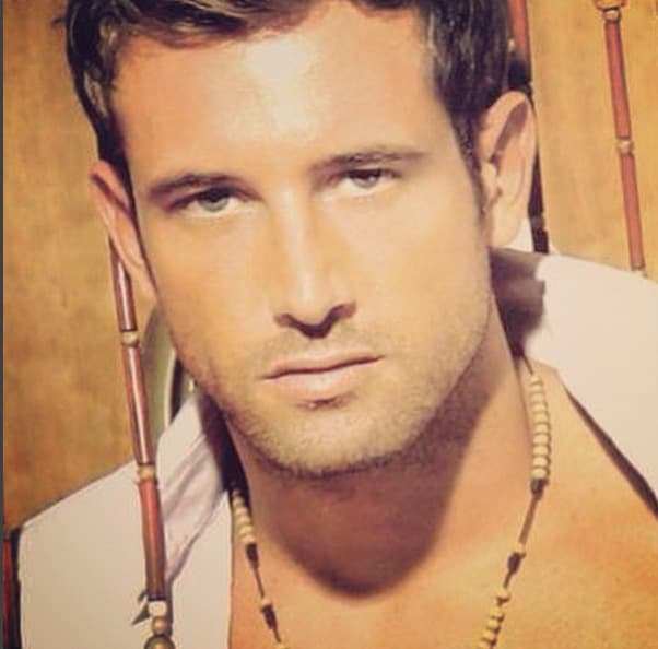 Es unos de los actores más guapos del mundo de las telenovelas.