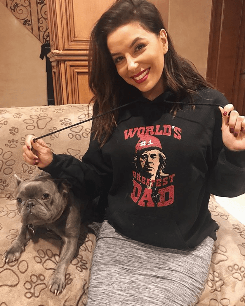 <b><a href="https://www.univision.com/entretenimiento/celebridades/eva-longoria">Eva Longoria</a></b> es 'Team Dog' y siempre presume el tiempo que pasa con su mascota.