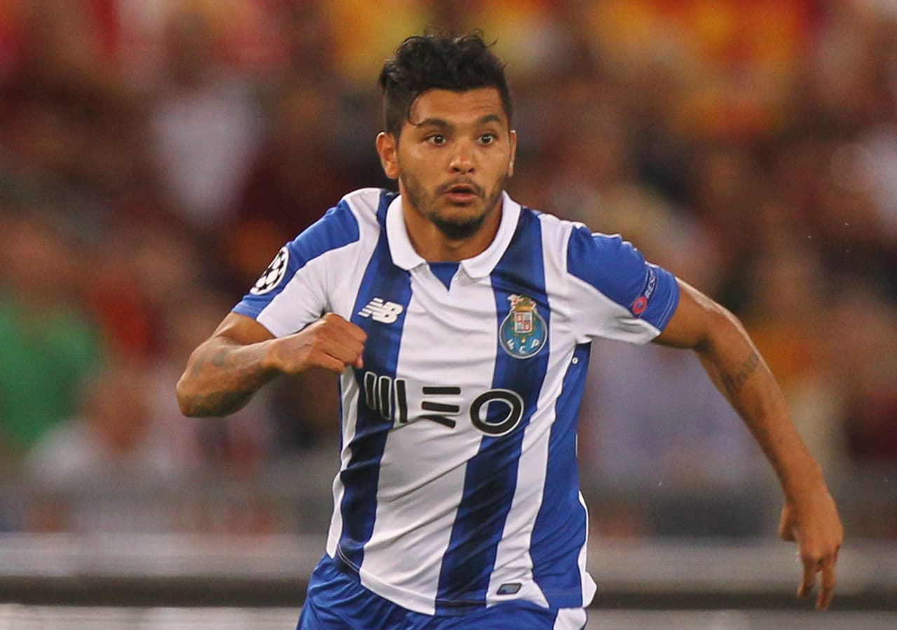 Tecatito justifica su ausencia del Tri mostrando su lesión en Instagram