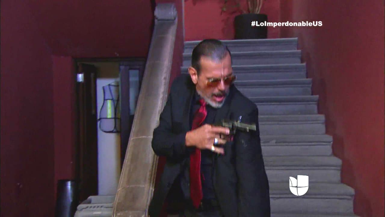 ¡Ahhh! Pero él no se fue sano y salvo, recibió un disparo que le hizo perder sangre.