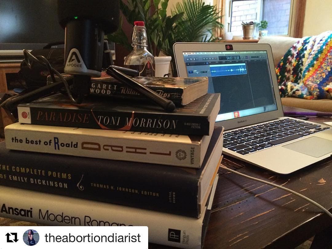 “Desde que ganó Trump la presidencia recibo más o menos el mismo número de correo electrónicos, pero cuando grabo a las personas lo han incorporado dentro de su narrativa, el cómo quieren contraatacar”.
<br>