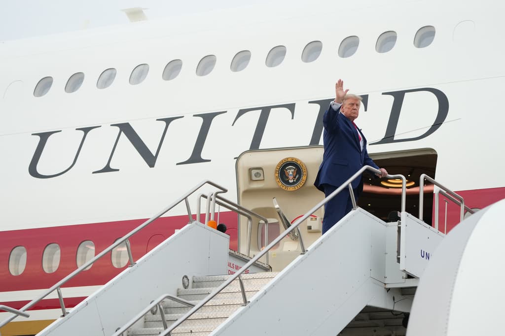 Donald Trump confirma su misterioso cambio de avión que desató preguntas y confusión