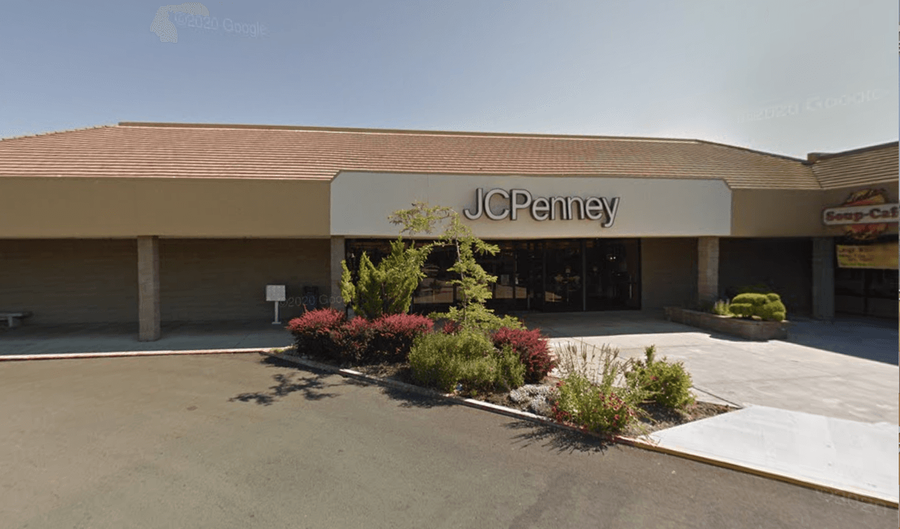 Localizado en el número 1808 Fort Jones Rd en la ciudad de Yreka.