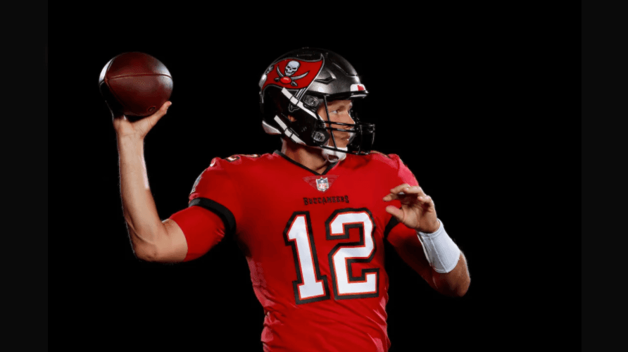 ¿Te gusta cómo se ve Tom Brady con el uniforme de los Buccaneers o lo extrañas de Pat?