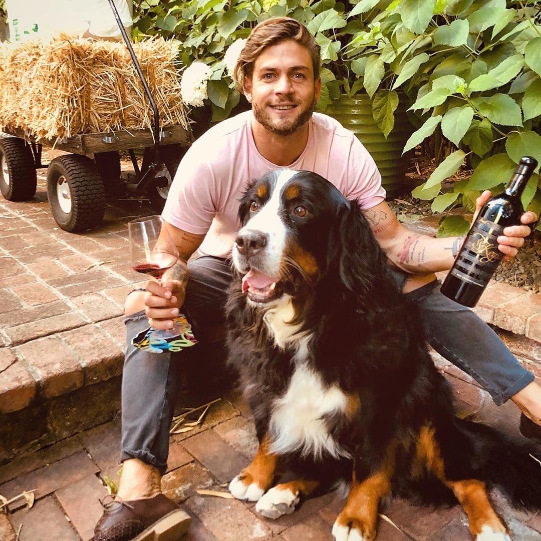 "No, no, sería una cuestión mía", respondió.
<br>