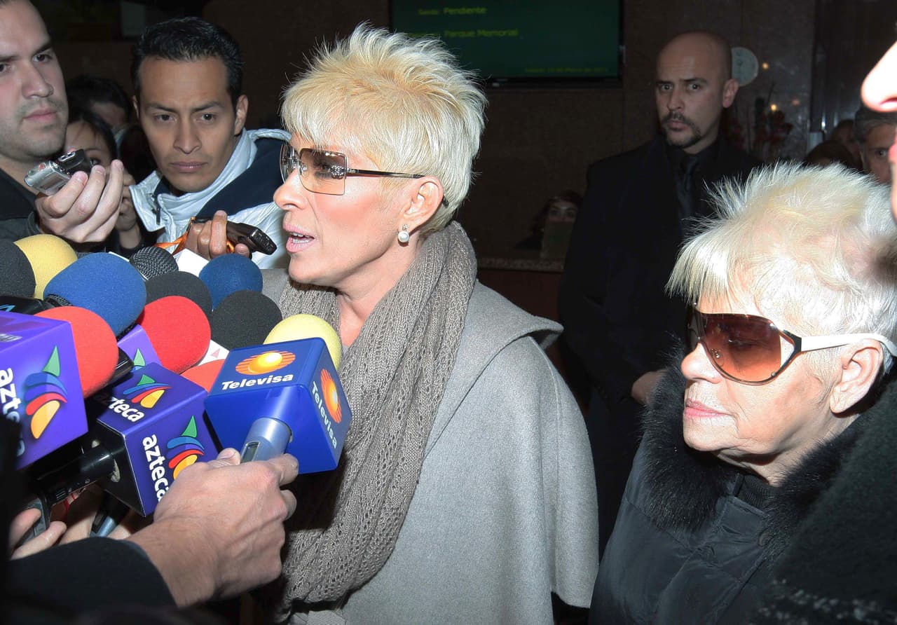 Yuri y la señora Dulce María Canseco.