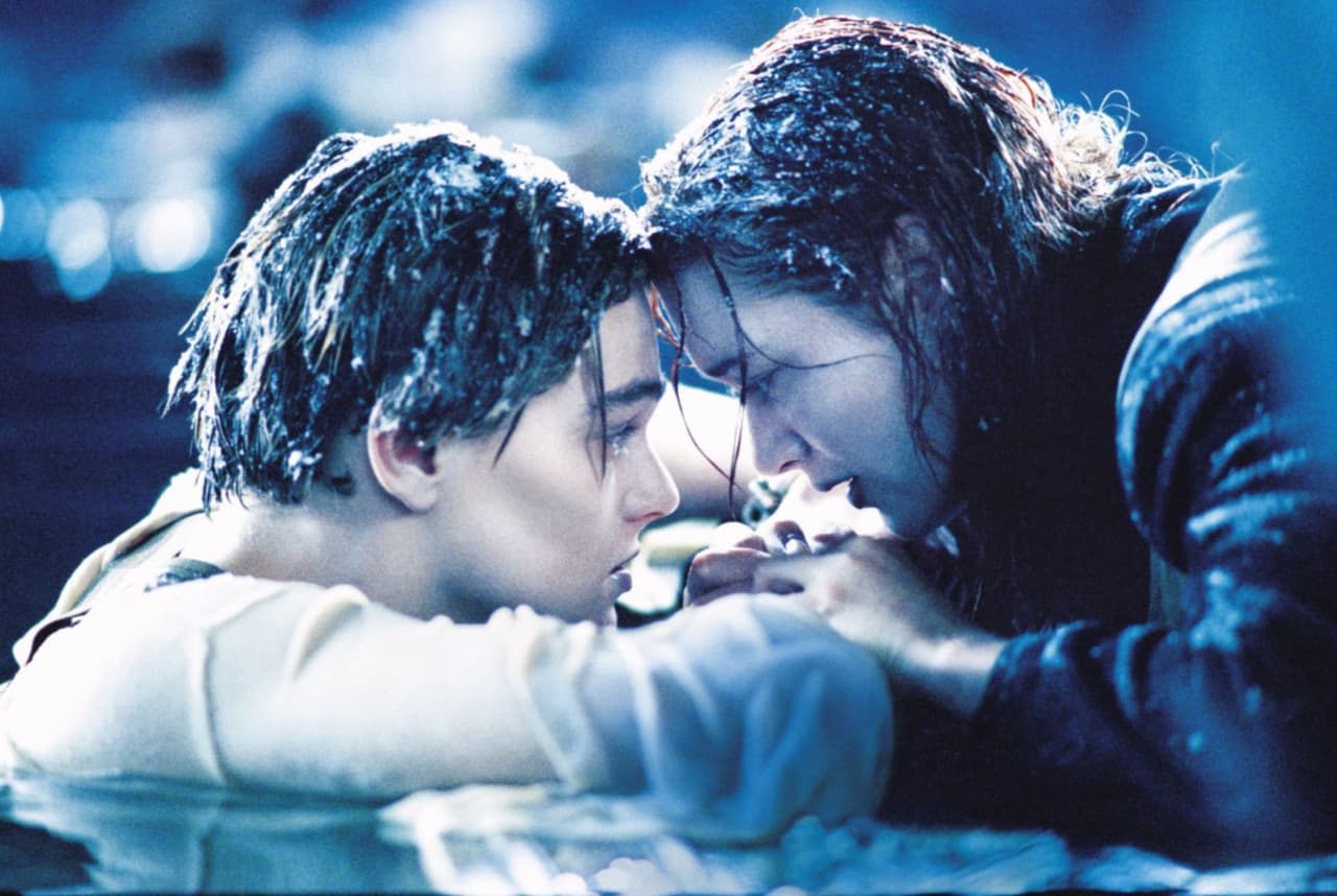 Kate Winslet y Leonardo DiCaprio en 'Titanic'.