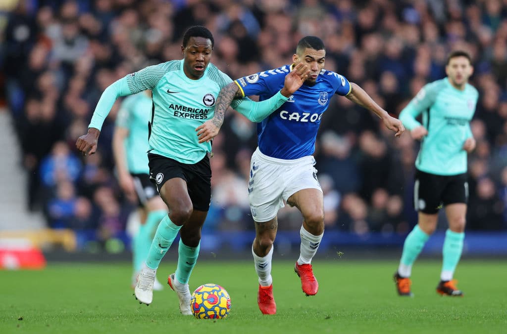 Brighton se queda con el triunfo sobre Brighton and Hove Albion con marcador de 3-2 durante la J21 en la Premier League. Para los Toffees, anoto doblete Anthony Gordon, mientras que para los 'seagulls', lo hicieron Dan Burn y otro doble de Alexis Mac Allister.