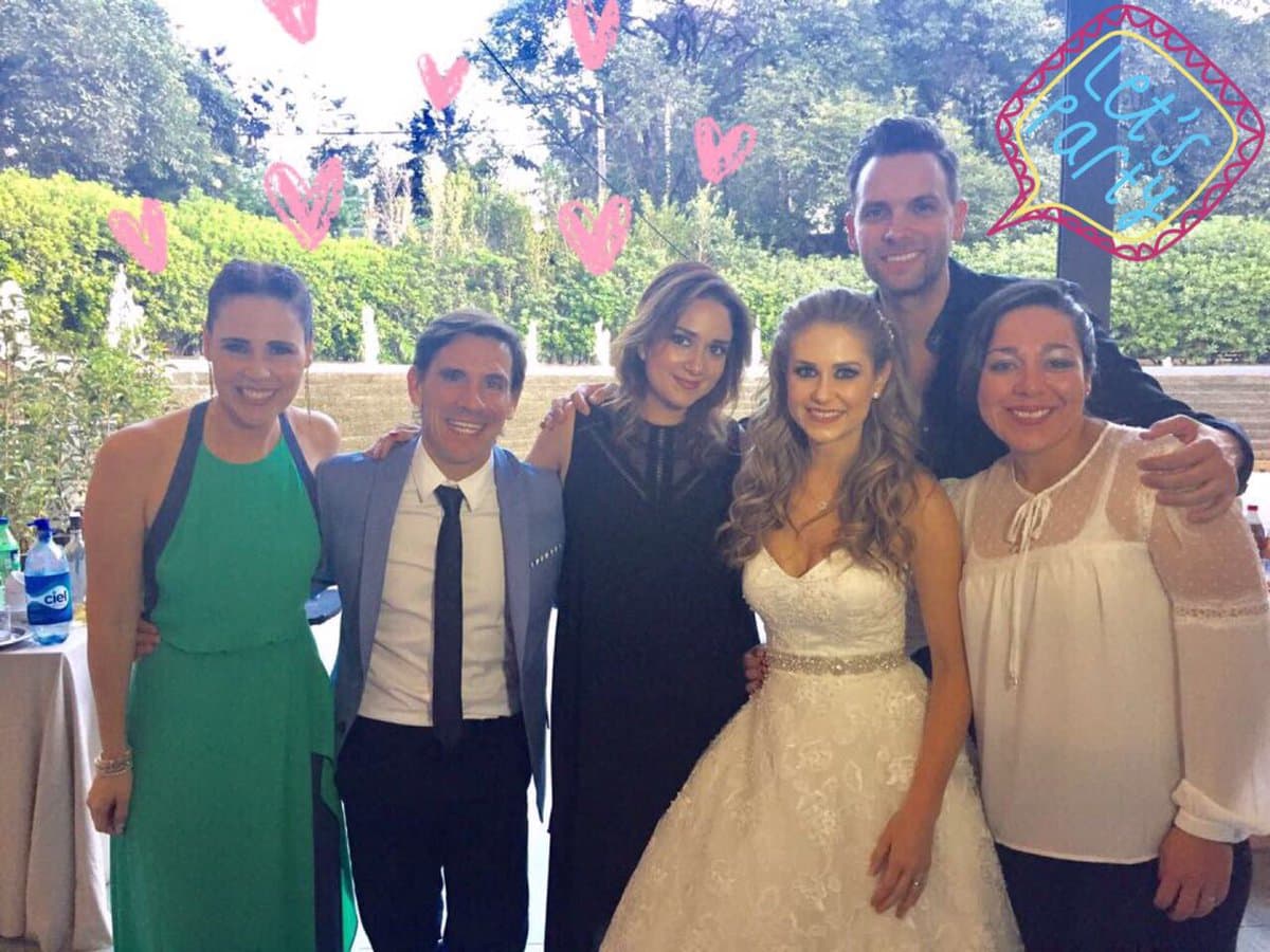 Margarita Magaña y Patricio Borghetti estuvieron presentes para apoyar a su amiga en este paso tan grande en su vida.